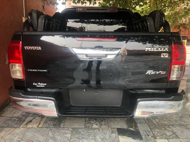 Toyota Hilux 2021 3