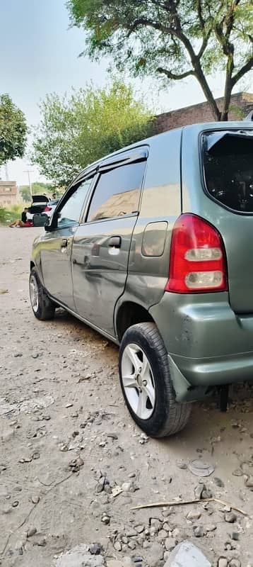 Suzuki Alto 2011 6