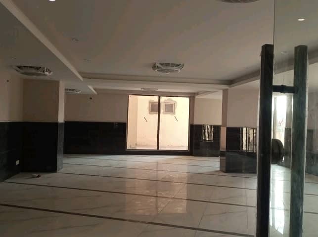 1050 Square Feet Flat For sale In Chapal Courtyard 3