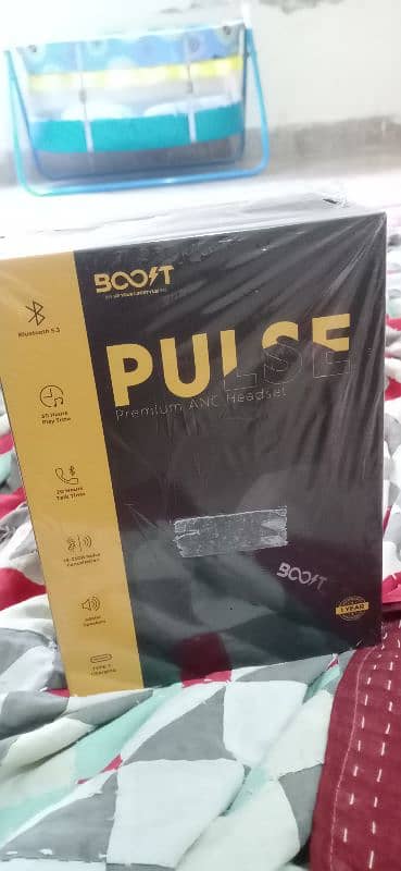 BOOST Pulse Premium ANC Headset 1