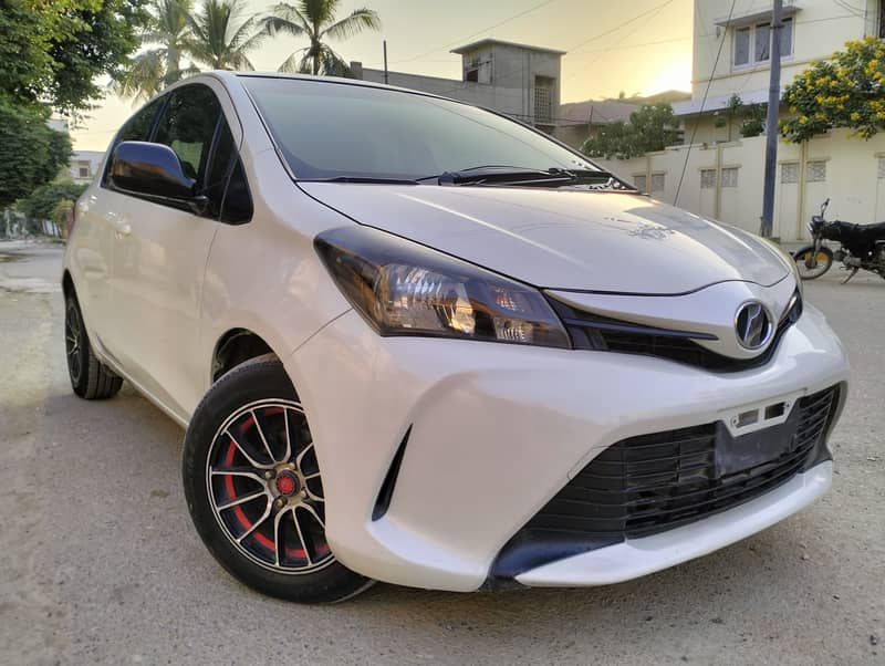 Toyota Vitz 2015 0