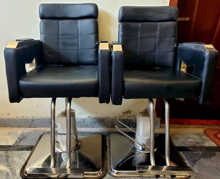 2 Parlour Chairs For Sale ( New Condition ) 3