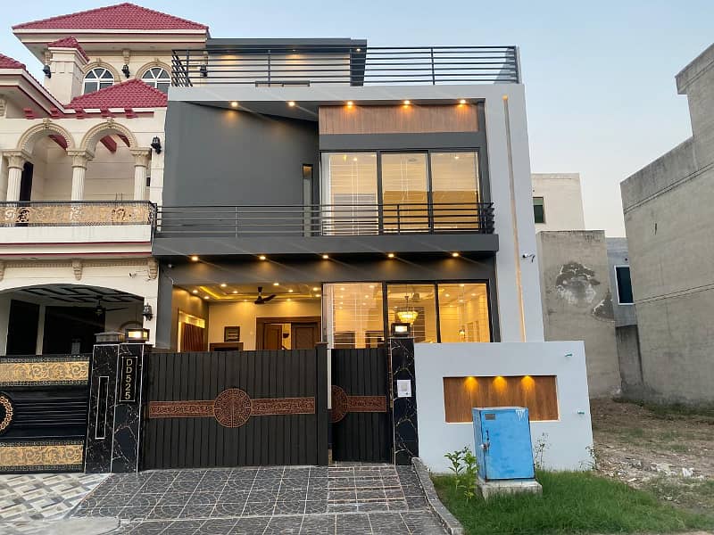 5 MARLA BRAND NEW HOUSE AVAILABLE FOR SALE (AT REASONABLE PRICE) IN CITI HOUSING GUJRANWALA 0