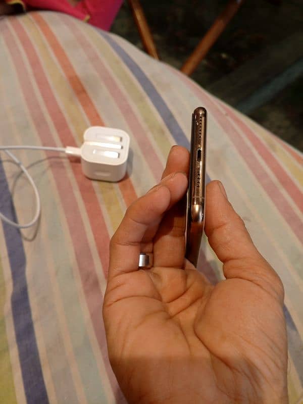 iphone xs Max 256gb pta approved condition 10 by 10 */03087474389 3