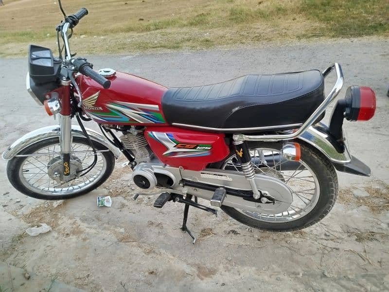 Honda CG 125 bike 2