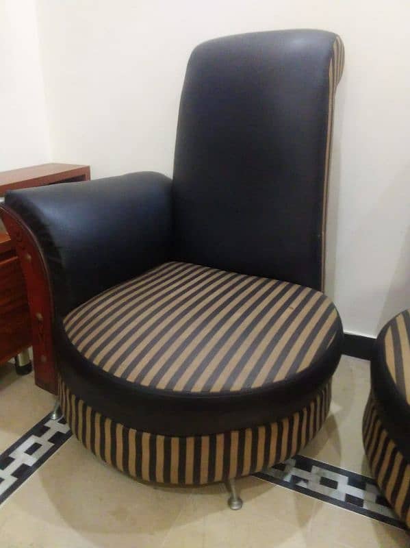 Sofa / Chair single seat for sale 0