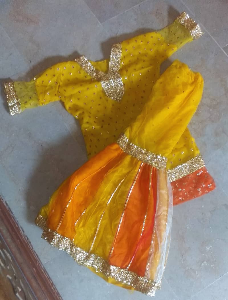 5 to 6 year baby girl mayoon dress garara and shirt with dupatta 1