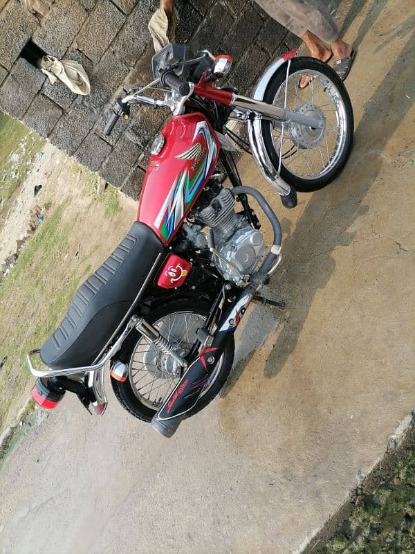 honda125 good condition all panjab number 6