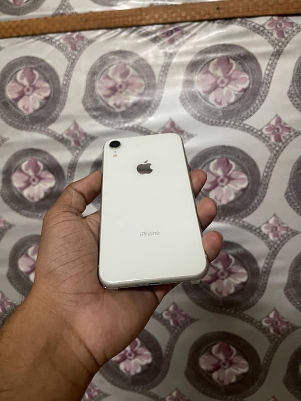 iPhone Xr 64 gb 0