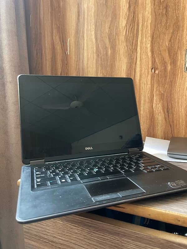 Dell latitude E7440 2