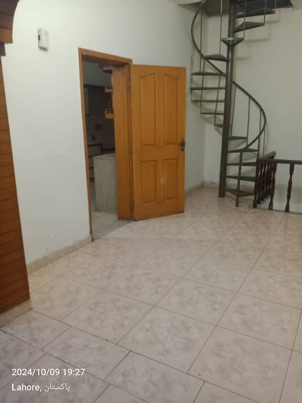 Premium 10 Marla House Is Available For Rent In Wapda Town 2