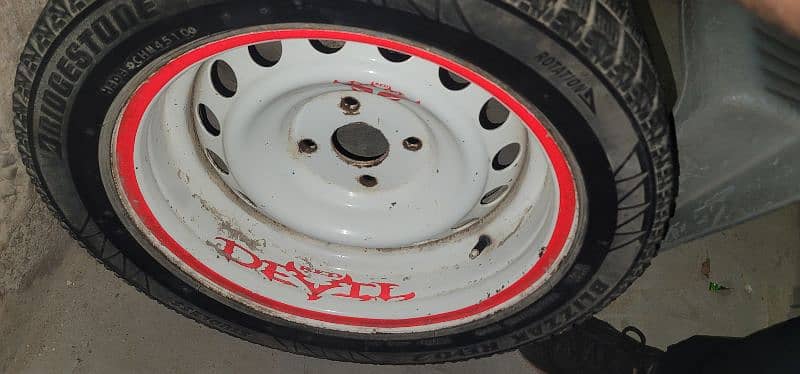 deep dish rim & low profile Tyre 2