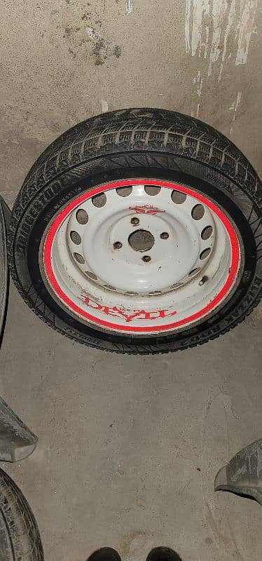 deep dish rim & low profile Tyre 4