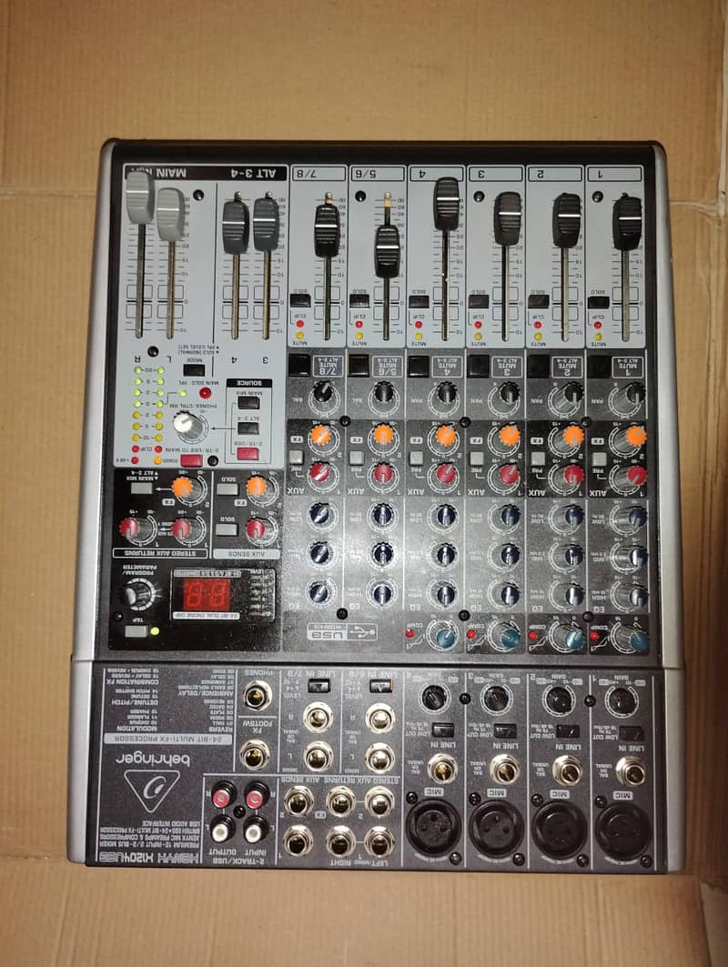 Behringer XENYX X1204USB – 12-Input USB Audio Mixer 8