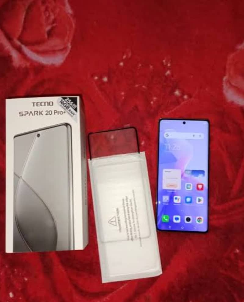 Tecno Spark 20 pro plus 0