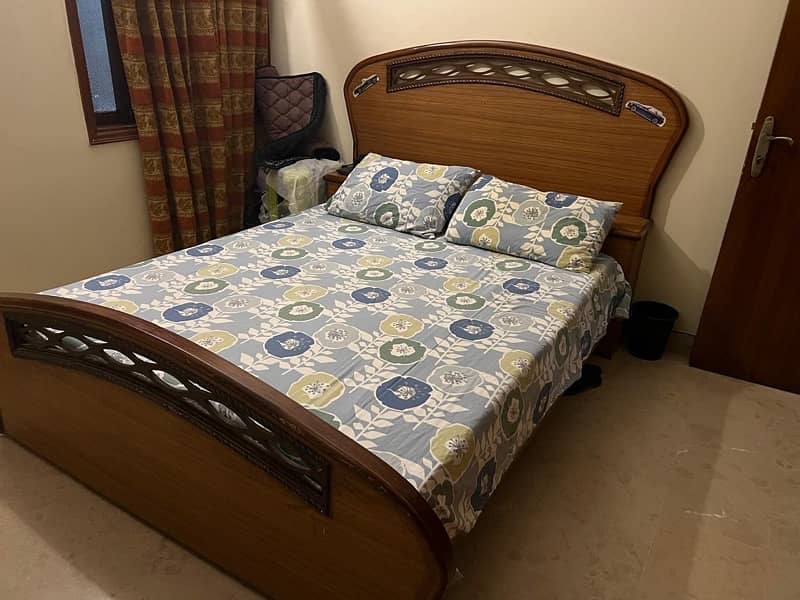 Bed Set with Cupboard 0