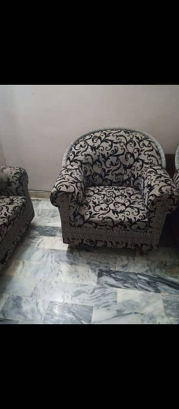 5 Seater Sofa set with velvet design 2