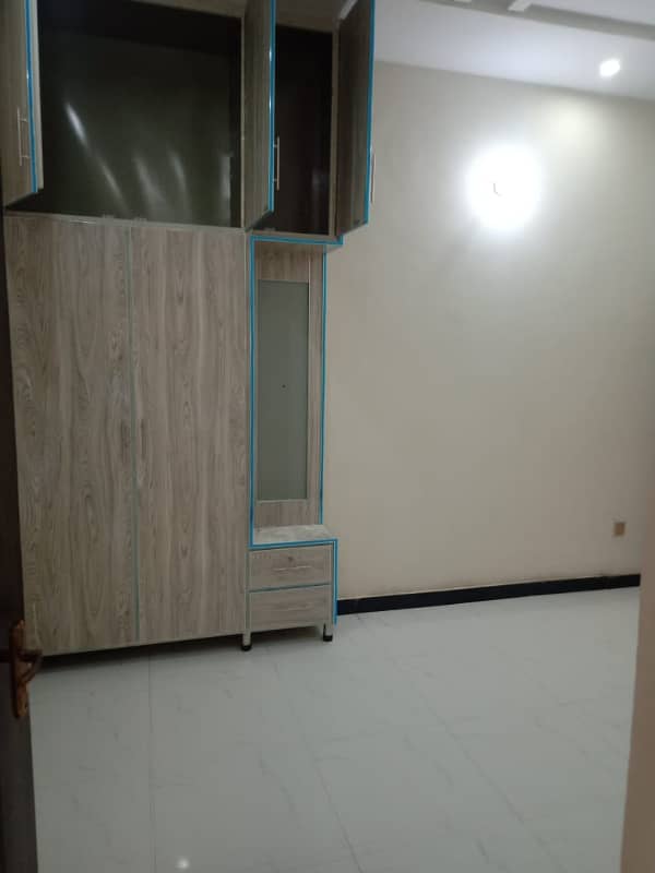 10 marla beautiful upper portion for rent allama iqbal town lahore 1