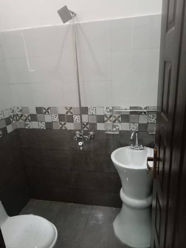 10 marla beautiful upper portion for rent allama iqbal town lahore 3