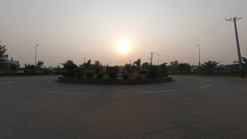 3 Marla Residential Plot Available For Sale In New Amir Town 6