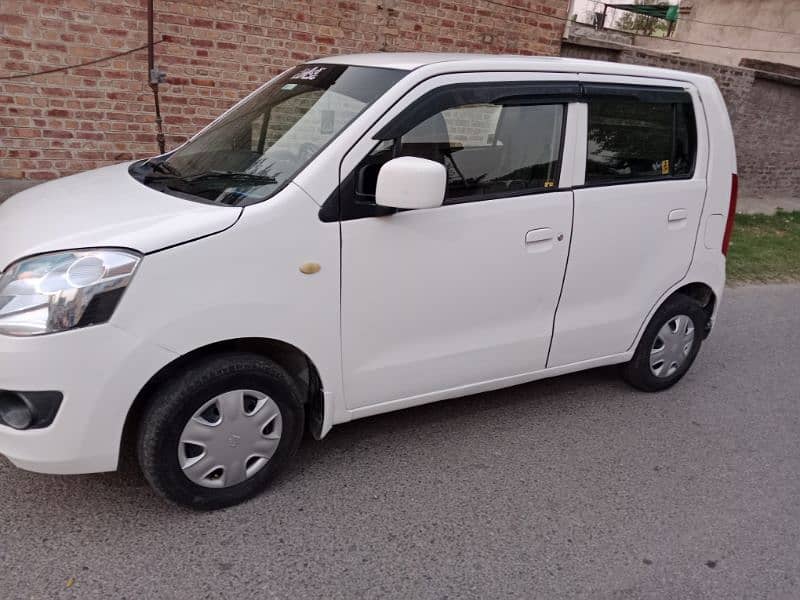 Suzuki Wagon R 2018 1