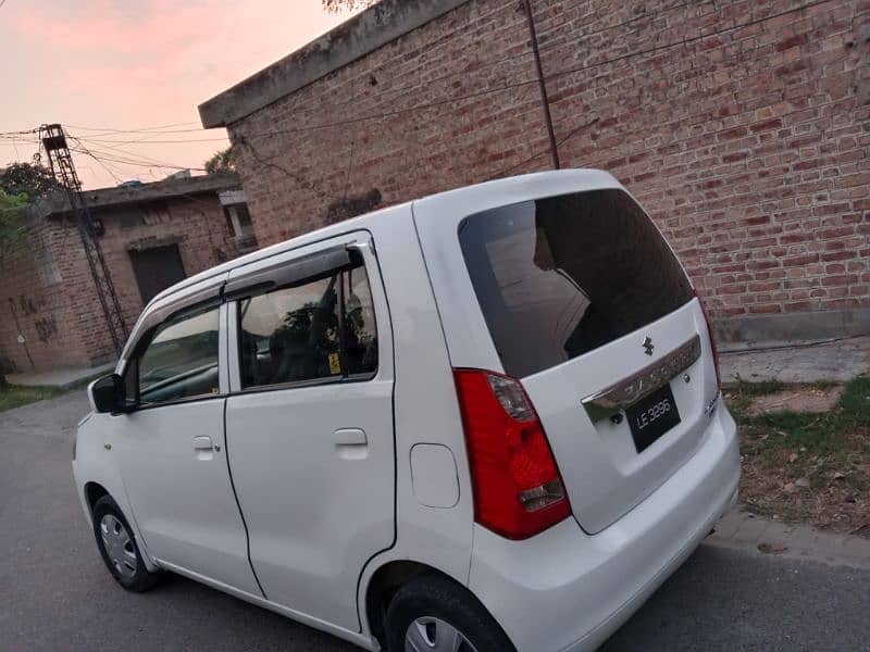 Suzuki Wagon R 2018 3