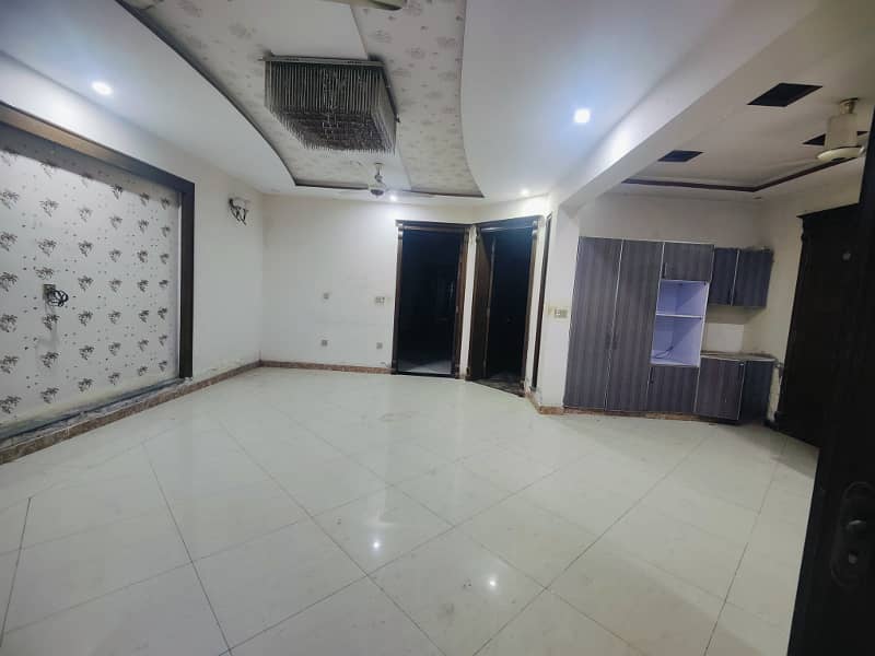 10 Marla House Available For Rent Near Bahria School in Overseas A Block Bahria Town Lahore 17