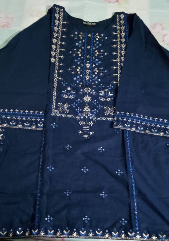 2 Piece embroidered stitched suit 0