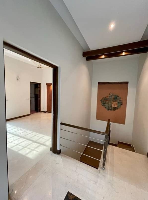 10 Marla Out Class Full House For Sale In DHA Phase 2 ,Block V, Lahore. 20