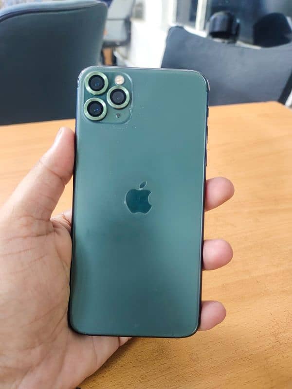 iPhone 11 Pro Max 0