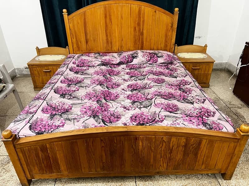 Pure Wood Queen Size Bed Set With sides and Dressing Table 0