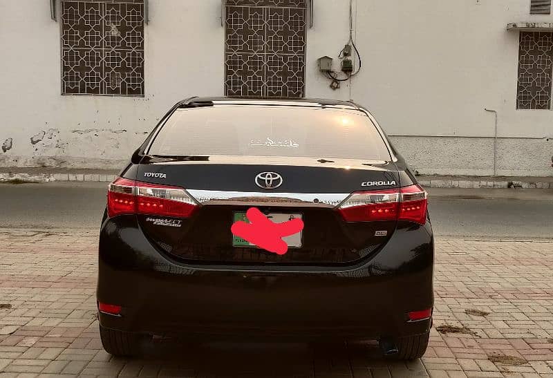 Toyota Corolla GLI Automatic 2015 1