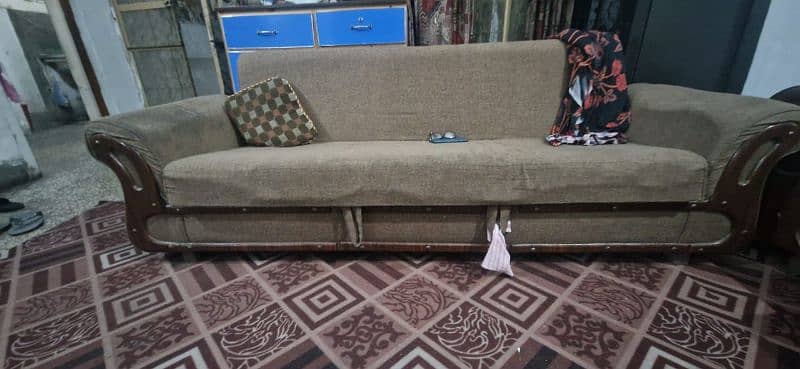 3 seater sofa 0