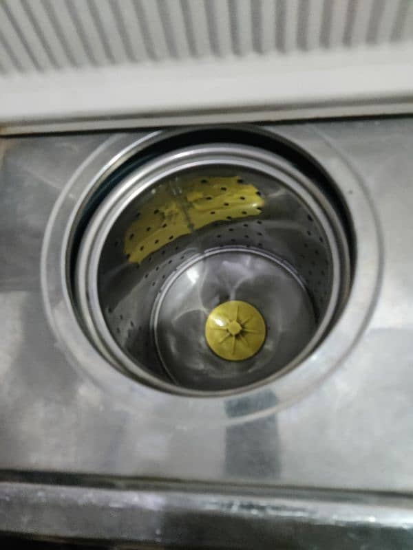 dryer and washing machine used 4