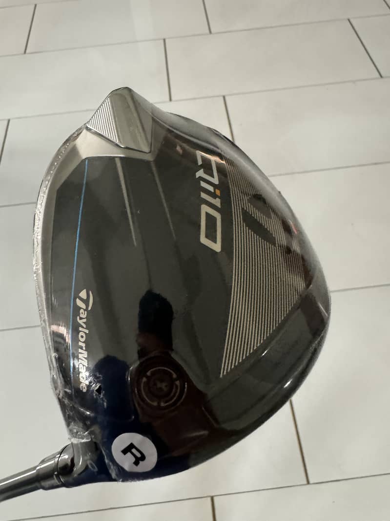 Taylormade Qi10 driver brand new unused 0