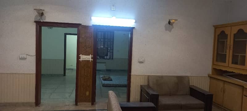 Lower Portion For Rent In Johar Town Block F-2 5