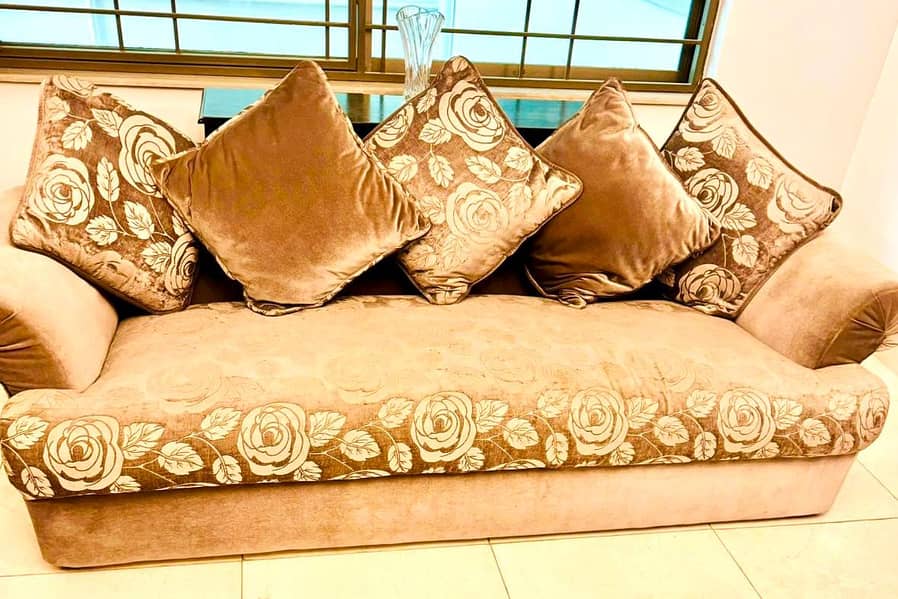 two sofa sets / wooden sofa / poshsish sofa set / 5 and 6 seater sofa 2