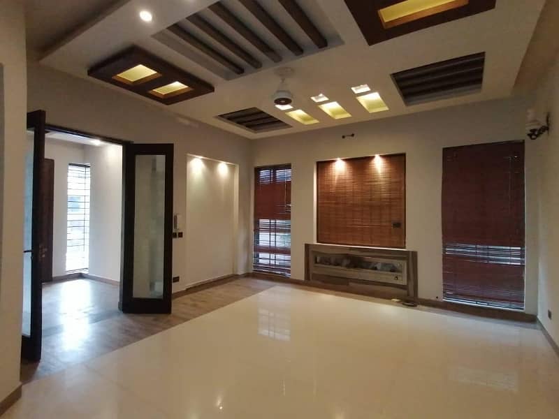 10 Marla Luxury Full House For Sale In DHA Phase 1,Block P, Lahore. 1