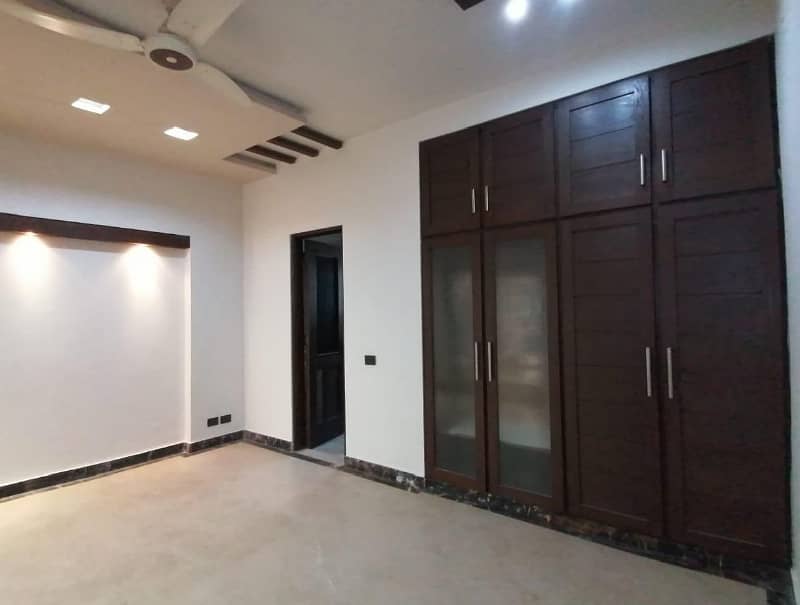 10 Marla Luxury Full House For Sale In DHA Phase 1,Block P, Lahore. 2