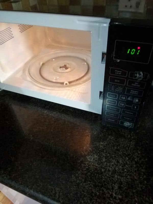 urgent sale microwave oven and baking 3