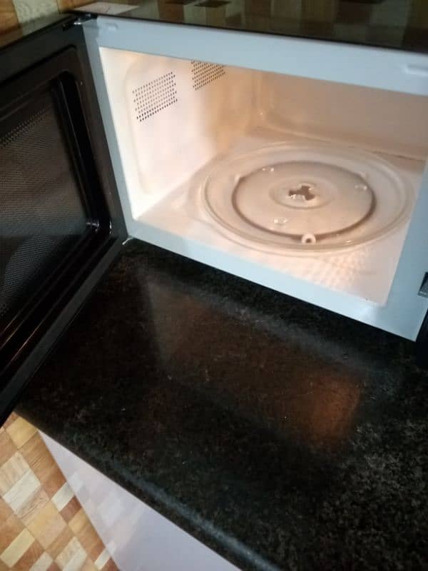 urgent sale microwave oven and baking 4