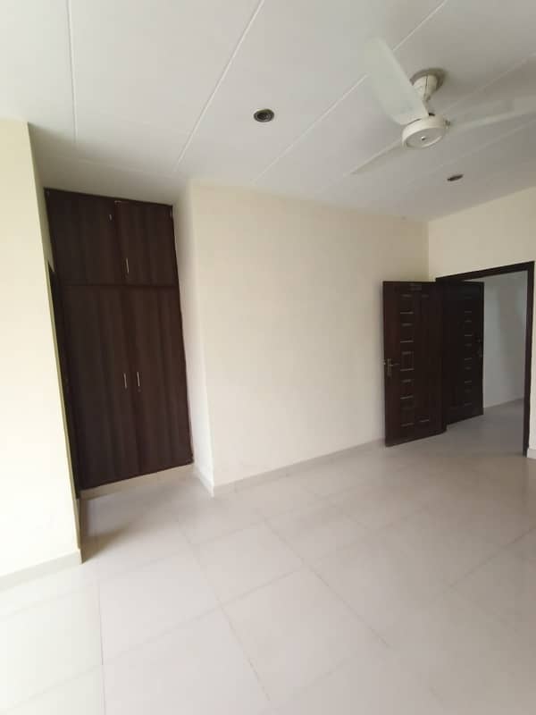 2 floor apartment 1 bedroom attach bathroom TV lounch kitchen 4