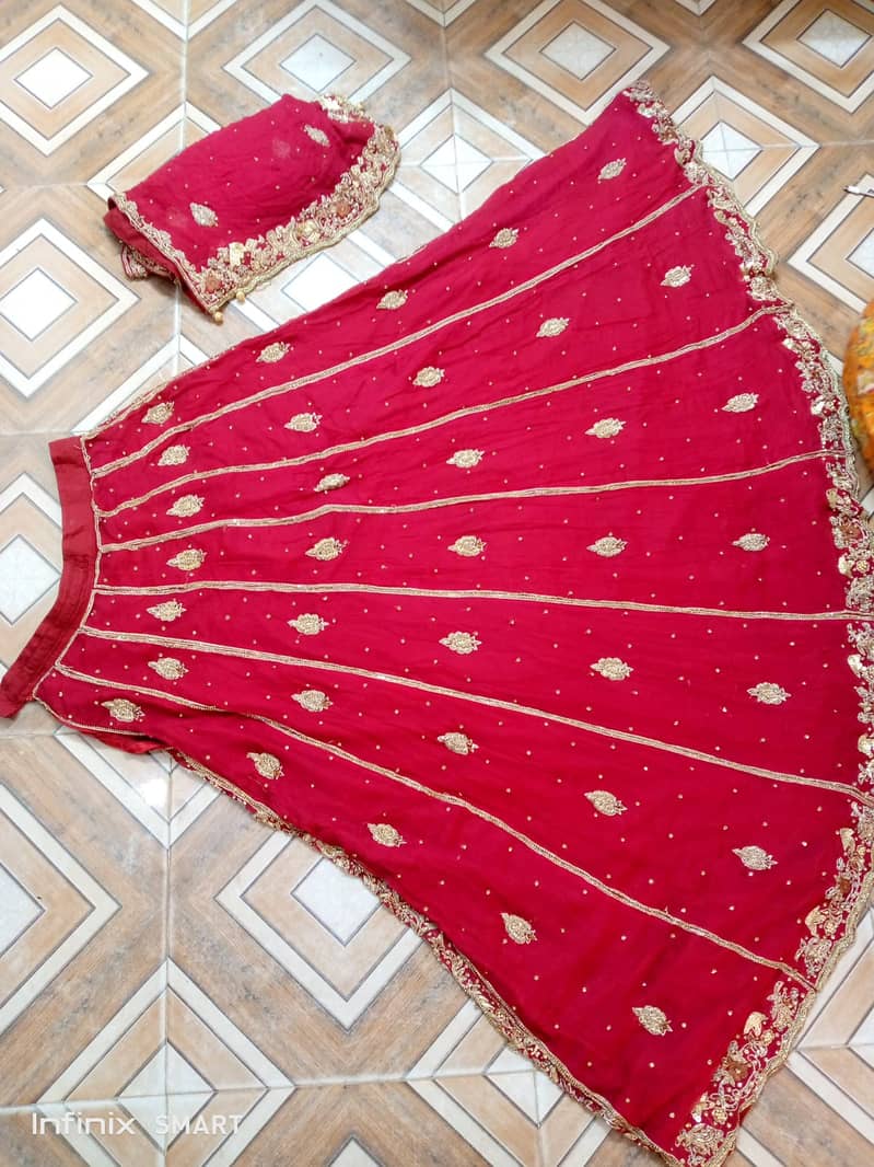 Bridal Heavy Lehnga and Maxi for Sale 15