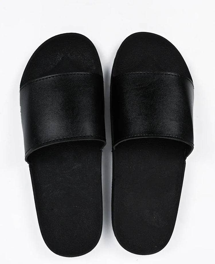 Black camel slippers 3