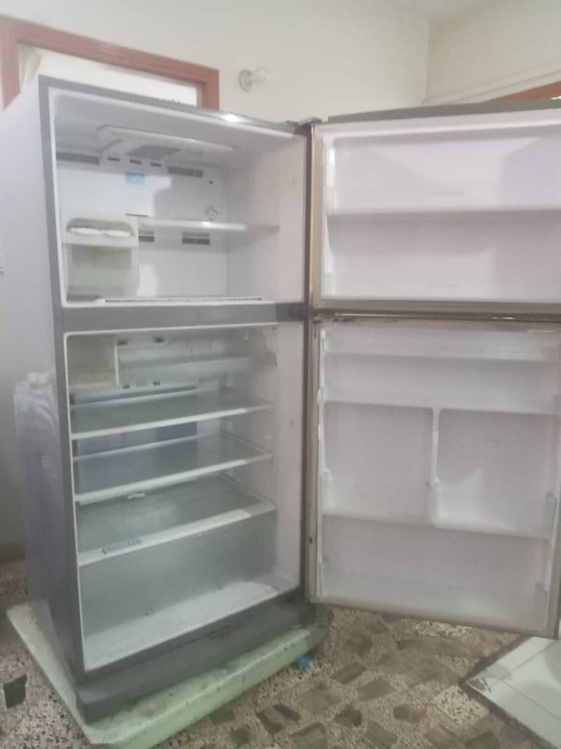 Hitachi Refrigerator 7