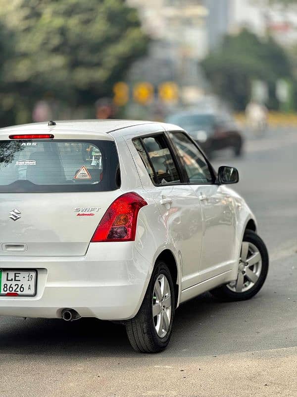 Suzuki Swift 2019 4