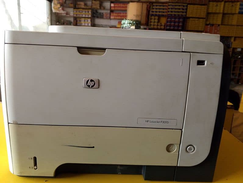 hp laser jet p3015 printer 3 months use 4