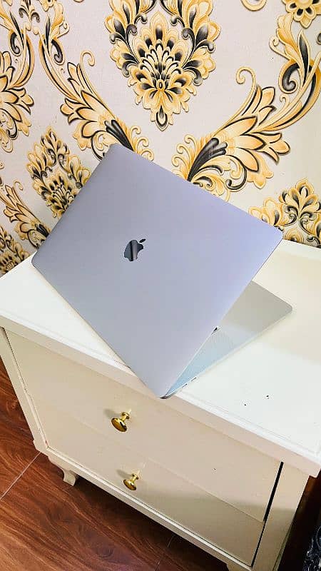 MacBook pro 2019_16"inch (32GB_ 512 SSD) 0