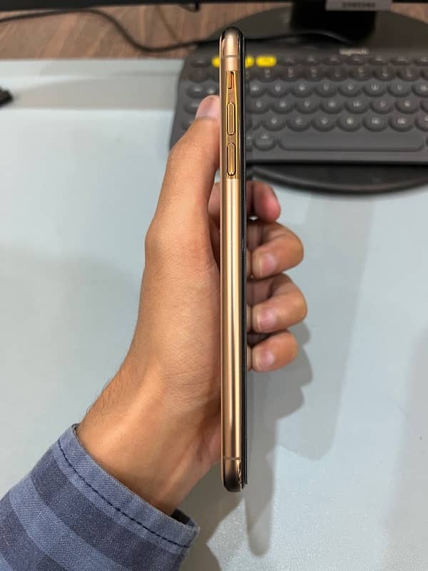 iphone xs max 3