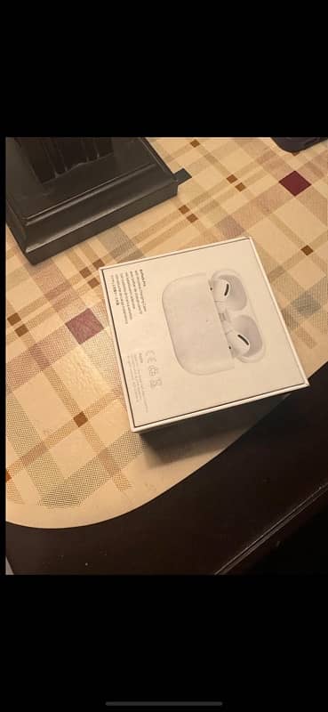 Airpods pro 10/10 with box all ok 1